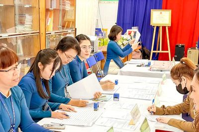 Tuyển sinh đầu cấp tại TPHCM: Nỗ lực giải quyết tối đa chỗ học cho học sinh