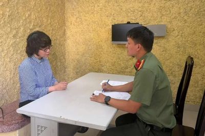 Khởi tố, bắt tạm giam 3 người liên quan sách 'Chuyện với Thanh - Lời kể mới về ánh sáng'
