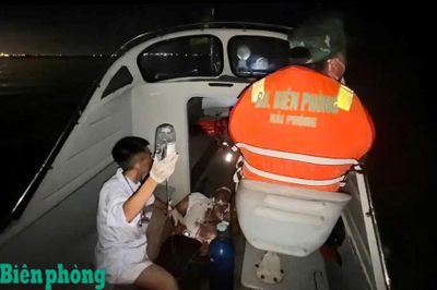 Đồn Biên phòng Cát Hải kịp thời đưa tài xế bị nạn về đất liền cấp cứu