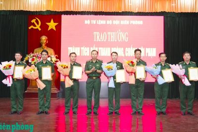 Bộ Tư lệnh Bộ đội Biên phòng trao thưởng thành tích đấu tranh phòng, chống tội phạm