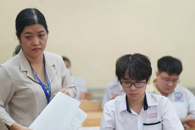 Điểm chuẩn công nghệ thông tin các trường phía Nam: Ngành nào sát mốc 30 điểm?