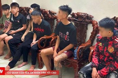Hiểm họa mua bán vũ khí, công cụ hỗ trợ qua mạng