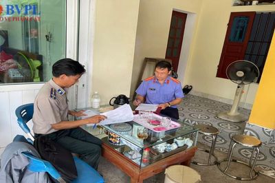 Kiểm sát cưỡng chế kê biên quyền sử dụng đất và tài sản gắn liền với đất