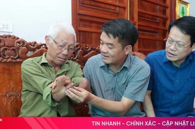 Trưởng ban Nội chính Tỉnh ủy thăm, tặng quà người có công với cách mạng