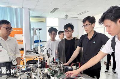Các trường công bố điểm sàn xét tuyển các ngành lĩnh vực vi mạch bán dẫn
