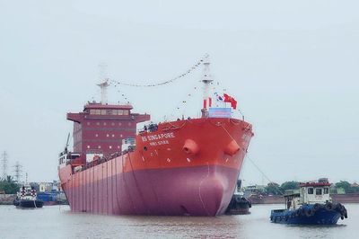 Đóng tàu Phà Rừng hạ thủy tàu 13.000 tấn yêu cầu cao kỹ thuật, chất lượng
