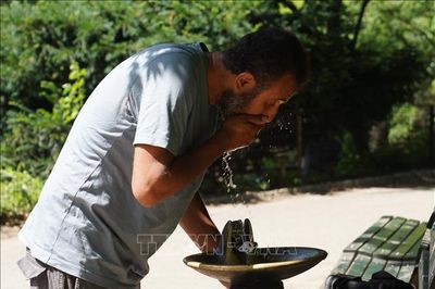 Mỹ hứng đợt nắng nóng kỷ lục