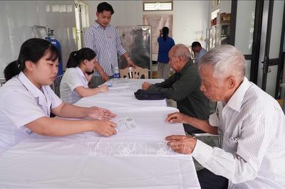 Kết quả chăm sóc người có công là thước đo các hoạt động kỷ niệm của ngành Y tế