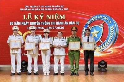 Phòng, chống tham nhũng, tiêu cực ngay trong hoạt động thi hành án