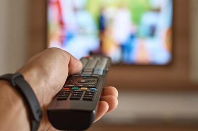 Tắt Smart TV kiểu này sớm muộn gì cũng nhanh hư