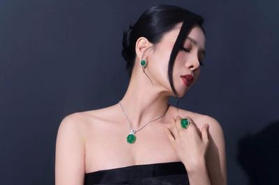 Cảm động bài đăng của Lệ Quyên gửi đấng sinh thành