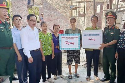 Bộ tư lệnh Quân khu 3 thăm, động viên lực lượng hỗ trợ xây dựng nhà tình nghĩa