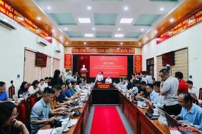 Khởi tố một hiệu trưởng và 6 người vụ 146 điểm 10 Toán ở Tuyên Quang