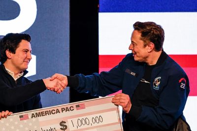 Tỷ phú Elon Musk có nguy cơ bị truy tố vì nghi vi phạm luật bầu cử