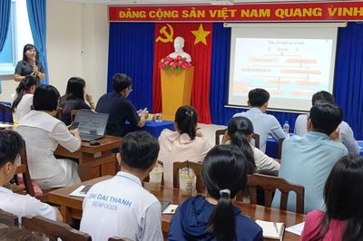 Nâng cao năng lực thực hiện thủ tục xuất nhập khẩu cho doanh nghiệp