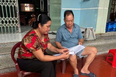 Cầu nối giải phóng mặt bằng ở phường Đông Kinh