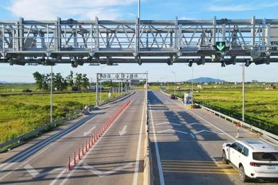 Thu phí 5 đoạn cao tốc Bắc - Nam từ 20h 15/7