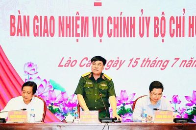 Thượng tá Lương Hoàng Giang nhận nhiệm vụ Chính ủy Bộ Chỉ huy Quân sự tỉnh Lào Cai