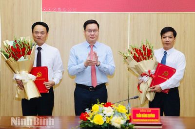 Công bố Quyết định của Ban Thường vụ Tỉnh ủy về công tác cán bộ