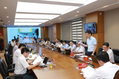 Chủ tịch HĐTV TKV Ngô Hoàng Ngân làm việc với Tổng công ty Công nghiệp mỏ Việt Bắc về nhiệm vụ sản xuất kinh doanh năm 2026
