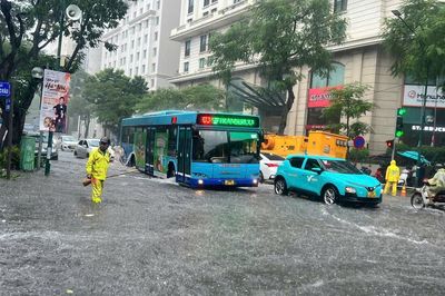 Hà Nội phê duyệt quy hoạch thoát nước trong tháng 9, gỡ 'điểm nghẽn' ngập úng