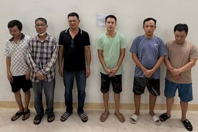 Đánh sập đường dây cá độ bóng đá giao dịch 60 tỷ đồng