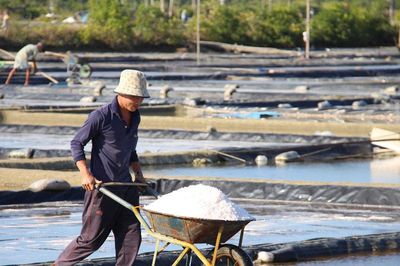 Gia Lai: Hàng nghìn tấn muối tồn đọng