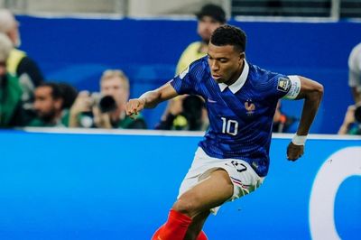 Mbappe thừa nhận tuyển Pháp không xứng đáng vào Chung kết World Cup