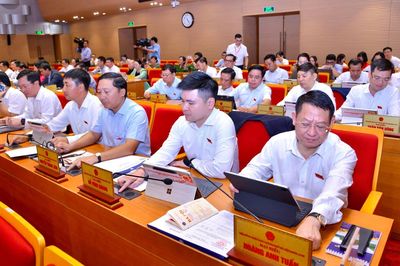 HĐND Thành phố thông qua nhiều Nghị quyết quan trọng