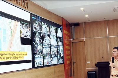 Hà Nội vừa có hệ thống cảnh báo giao thông LED hiện đại