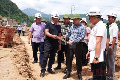 Chủ tịch UBND tỉnh Lê Hải Hòa kiểm tra các dự án trường nội trú liên cấp và công tác phòng, chống thiên tai tại các xã biên giới