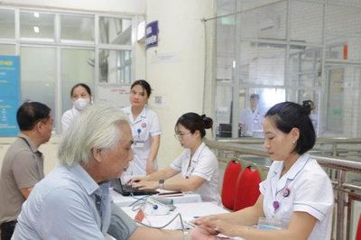 Bệnh viện Đa khoa Y học cổ truyền Hà Nội khám sức khỏe định kỳ miễn phí cho người dân