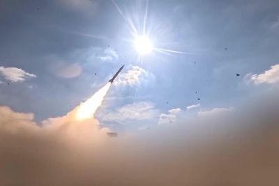 Iran dọa đóng thêm tuyến hàng hải huyết mạch, giá dầu chịu sức ép