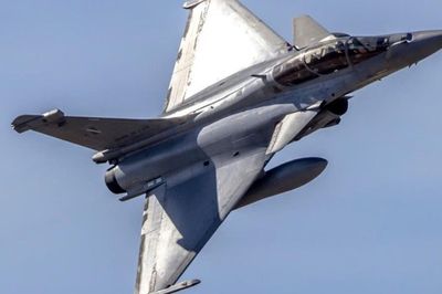 Tiêm kích Rafale sắp đến Ukraine có đủ sức 'dạy dỗ' Su-57 Nga