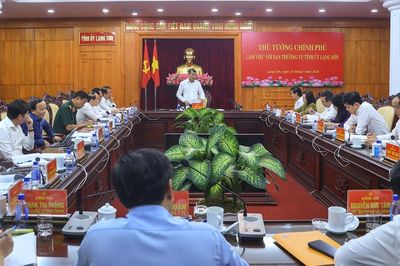 Thủ tướng: Lạng Sơn phải tăng trưởng trên 13% trong 6 tháng cuối năm để đạt mục tiêu cả năm