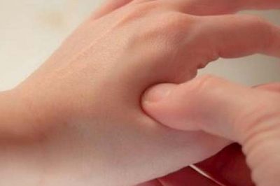 Huyệt Hợp Cốc hỗ trợ giảm đau và cách bấm đúng