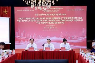 Mục tiêu và khát vọng đến năm 2030, Việt Nam là nước đang phát triển, có công nghiệp hiện đại, thu nhập trung bình cao