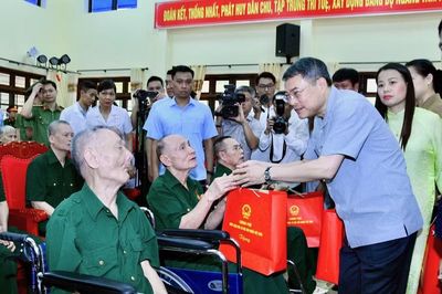 Kết tinh thành nét đẹp nhân văn rất sâu sắc, viết tiếp truyền thống nghĩa tình cao đẹp của dân tộc ta