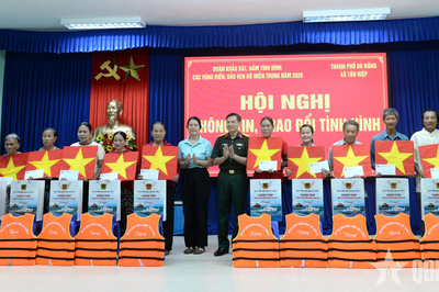 Cảnh sát biển Việt Nam khảo sát, nắm tình hình tại đảo Cù Lao Chàm
