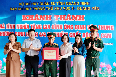 Quảng Ninh: Ban Chỉ huy Phòng thủ khu vực 5 - Quảng Yên bàn giao nhà tình nghĩa tặng thương binh