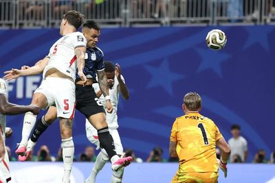Bán kết, Anh - Argentina 1-2: Argentina tiến vào chung kết sau màn thắng ngược dòng ngoạn mục