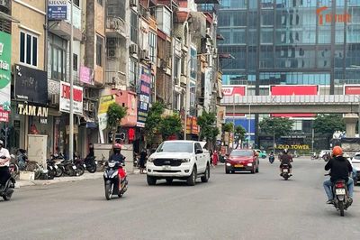 Đường Nguyễn Tuân dần 'thay áo mới', sắp hoàn thiện diện mạo