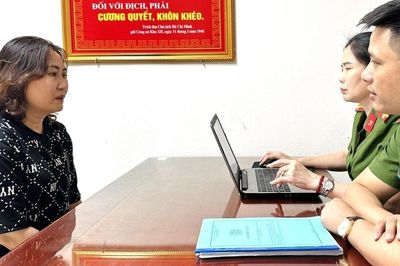 Nữ giám đốc và 8 người bị khởi tố vì làm giả hồ sơ thí nghiệm, mua bán hóa đơn