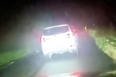 Tài xế xe cứu thương kể thời điểm ô tô 7 chỗ không nhường đường suốt 5km