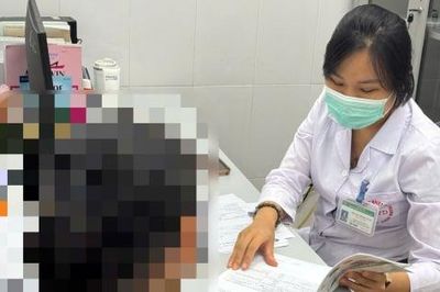 Mắc bệnh da hiếm gặp suốt 6 năm, người phụ nữ khổ sở vì da chảy dịch