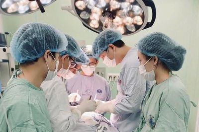 Bệnh viện K phẫu thuật u tuyến mang tai kích thước khổng lồ hơn 10cm