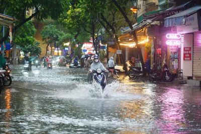 Dự báo thời tiết 16/7/2026: Nắng nóng chưa dứt, miền Bắc lại đối mặt mưa dông dữ dội