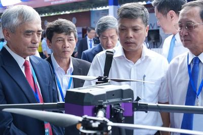 Công nghệ tự động hóa tích hợp AI, IoT và bán dẫn thúc đẩy tăng trưởng