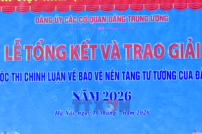 Trao giải Cuộc thi chính luận 'Bảo vệ nền tảng tư tưởng của Đảng trong kỷ nguyên mới'