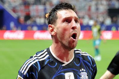 Siêu kỷ lục của Messi nhấn chìm giấc mơ 60 năm của tuyển Anh